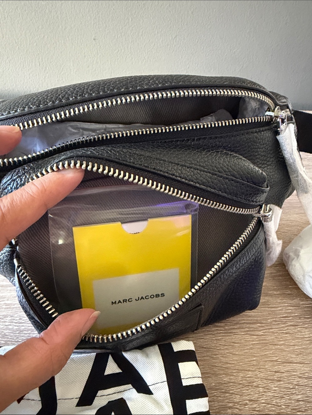 Marc Jacobs The Leather Belt Bag Black Leather Waist Pack New - Picture 9 of 15